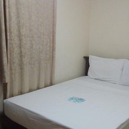 Hotel Isabelle Royale Makati Makati City Zewnętrze zdjęcie