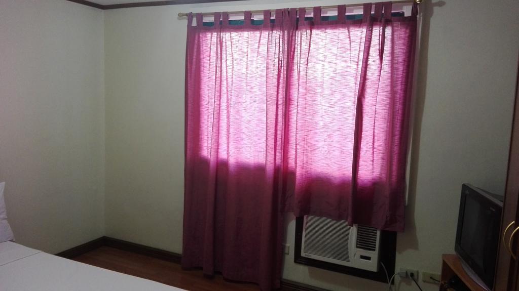 Hotel Isabelle Royale Makati Makati City Zewnętrze zdjęcie