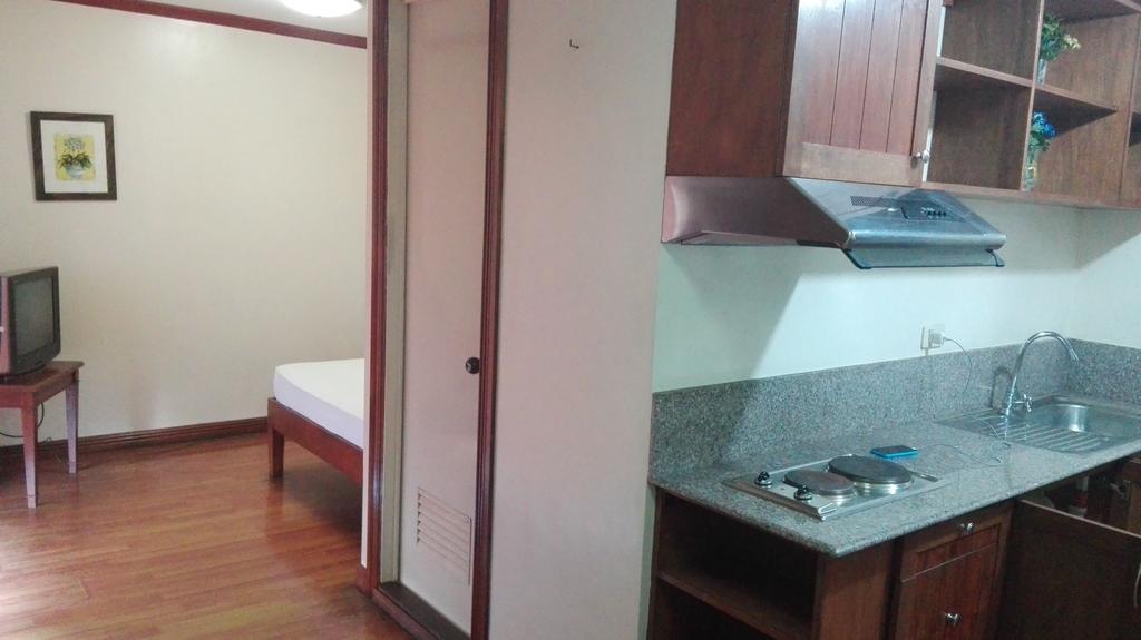 Hotel Isabelle Royale Makati Makati City Zewnętrze zdjęcie