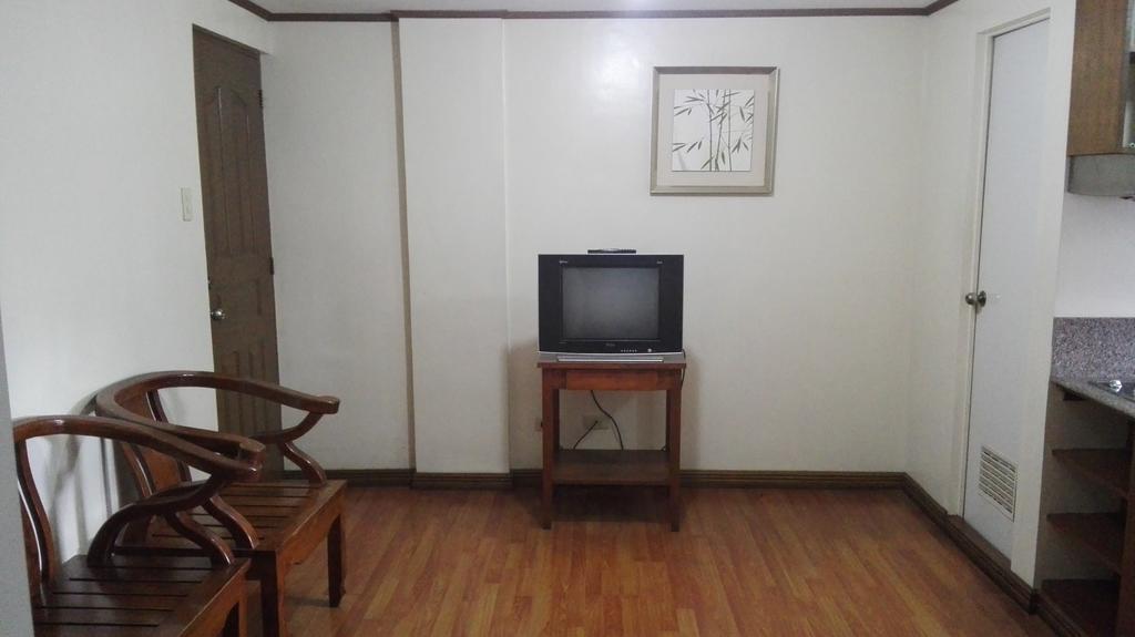 Hotel Isabelle Royale Makati Makati City Zewnętrze zdjęcie