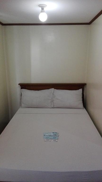 Hotel Isabelle Royale Makati Makati City Zewnętrze zdjęcie