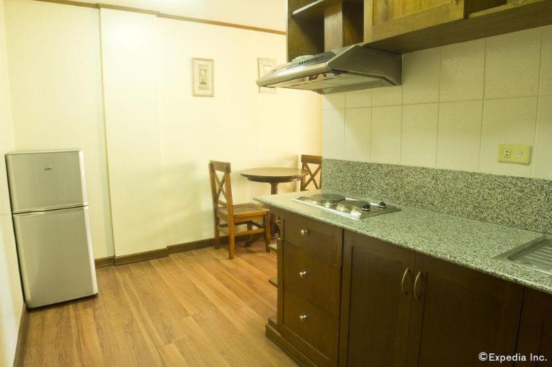 Hotel Isabelle Royale Makati Makati City Zewnętrze zdjęcie