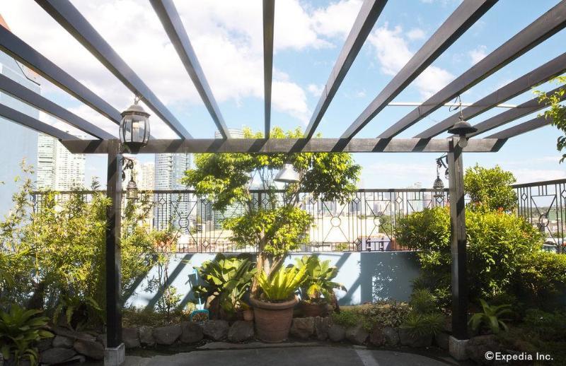 Hotel Isabelle Royale Makati Makati City Zewnętrze zdjęcie
