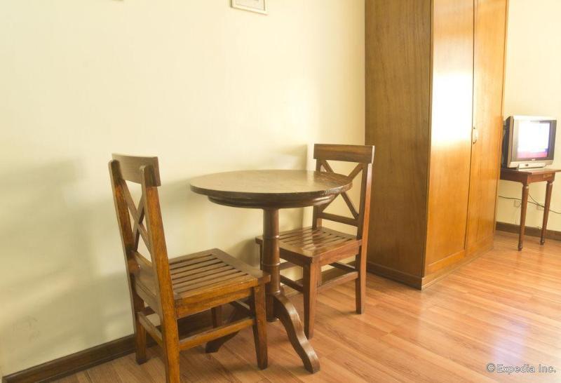 Hotel Isabelle Royale Makati Makati City Zewnętrze zdjęcie