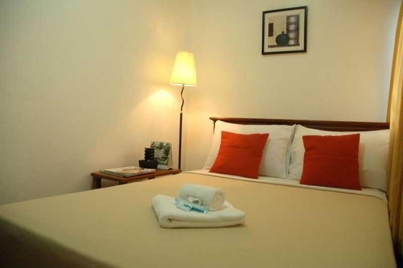 Hotel Isabelle Royale Makati Makati City Zewnętrze zdjęcie